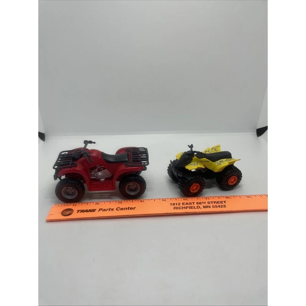 Greenbrier  ATV, Die-cast Metal & Plastic EX 500 And RED 4-Four Wheeler W  Racks